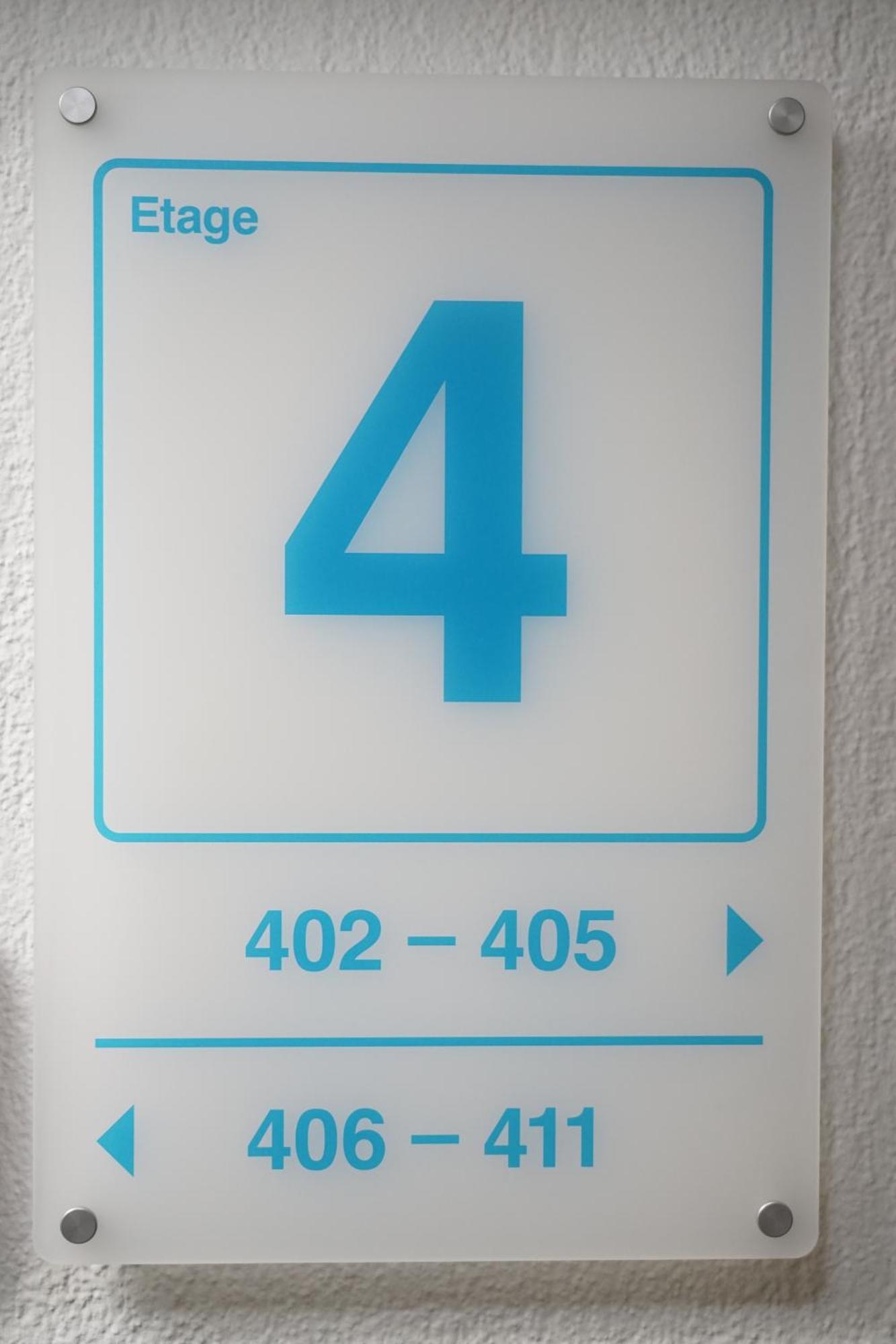 Perron 10 Centra Hotel Winterthur Room photo